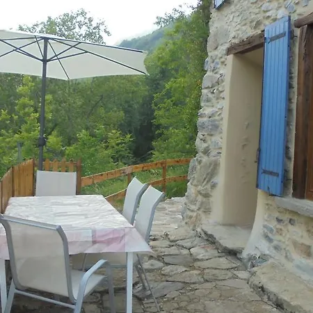 Le Paradoxe Des Pyrenees Montferrier