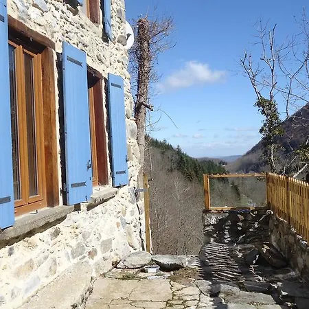 Gites Le Paradoxe Des Pyrenees Montferrier