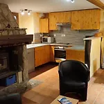 Holiday home Le Paradoxe Des Pyrenees Montferrier