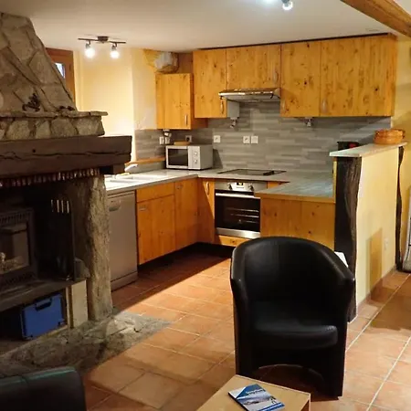 Feriehus Gites Le Paradoxe Des Pyrenees Montferrier