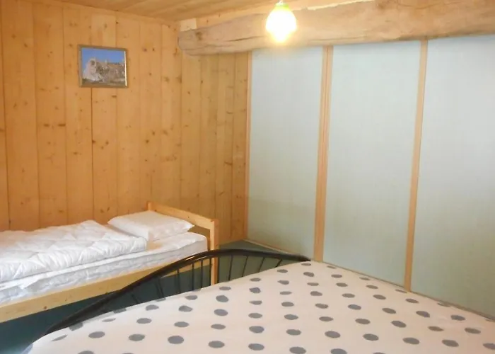 Semesterbostad Le Paradoxe Des Pyrenees Montferrier