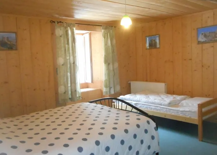 Le Paradoxe Des Pyrenees * Montferrier